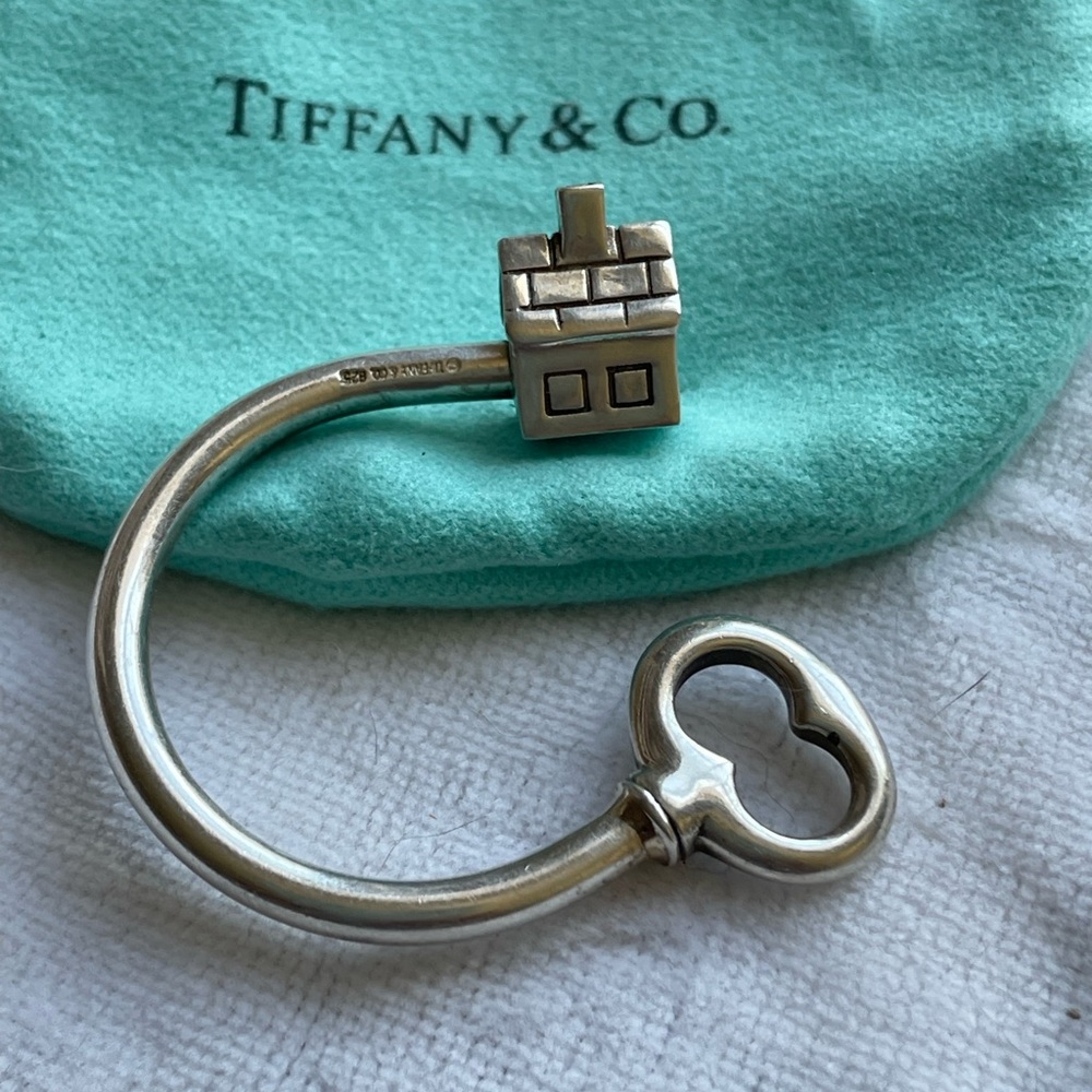 TIFFANY & CO. STERLING SILVER KEYCHAIN